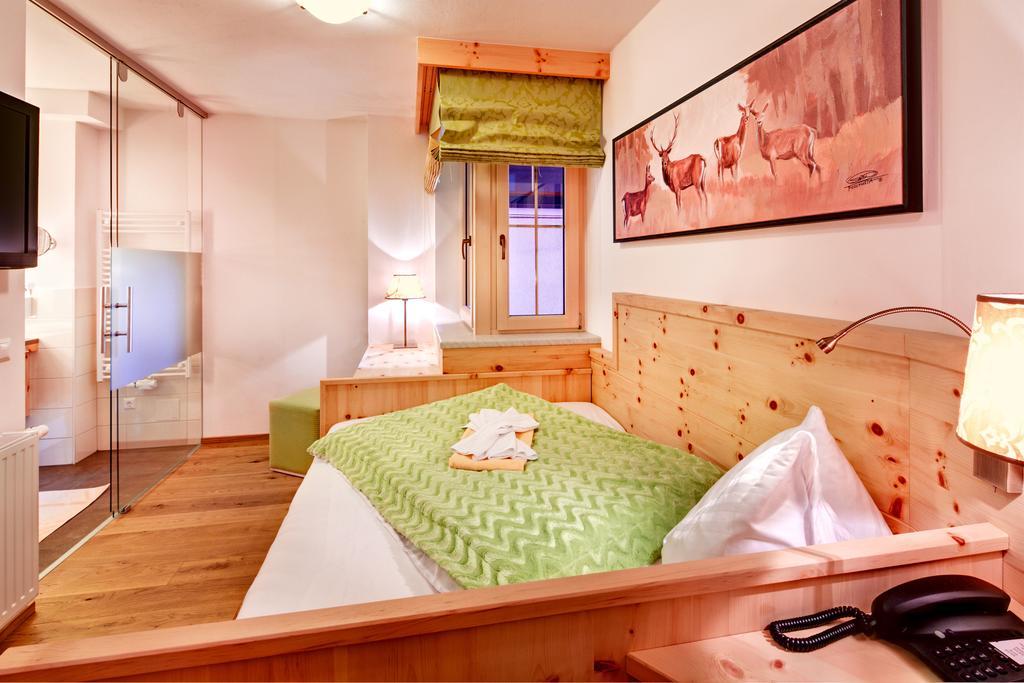Biohotel Castello Koenigsleiten Konigsleiten Room photo