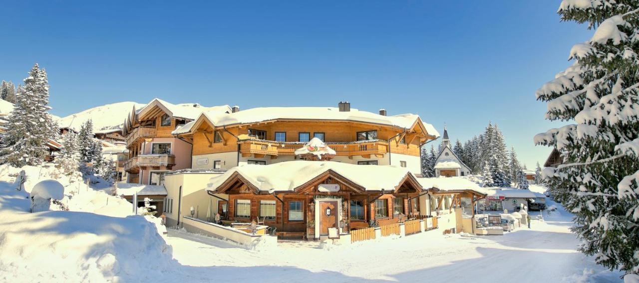 Biohotel Castello Koenigsleiten Konigsleiten Exterior photo